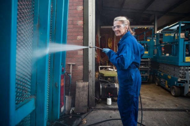 Best Residential Pressure Washing Services  in Lincoln City, OR