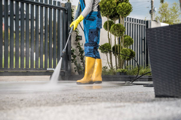 Why Choose Our Certified Pressure Washing Experts for Your Project Needs in Lincoln City, OR?
