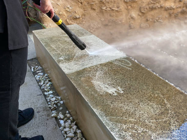 Best Deck Pressure Washing  in Lincoln City, OR